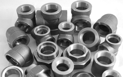 Black Pipe vs Galvanized: Which is the Better Choice for Your Project?